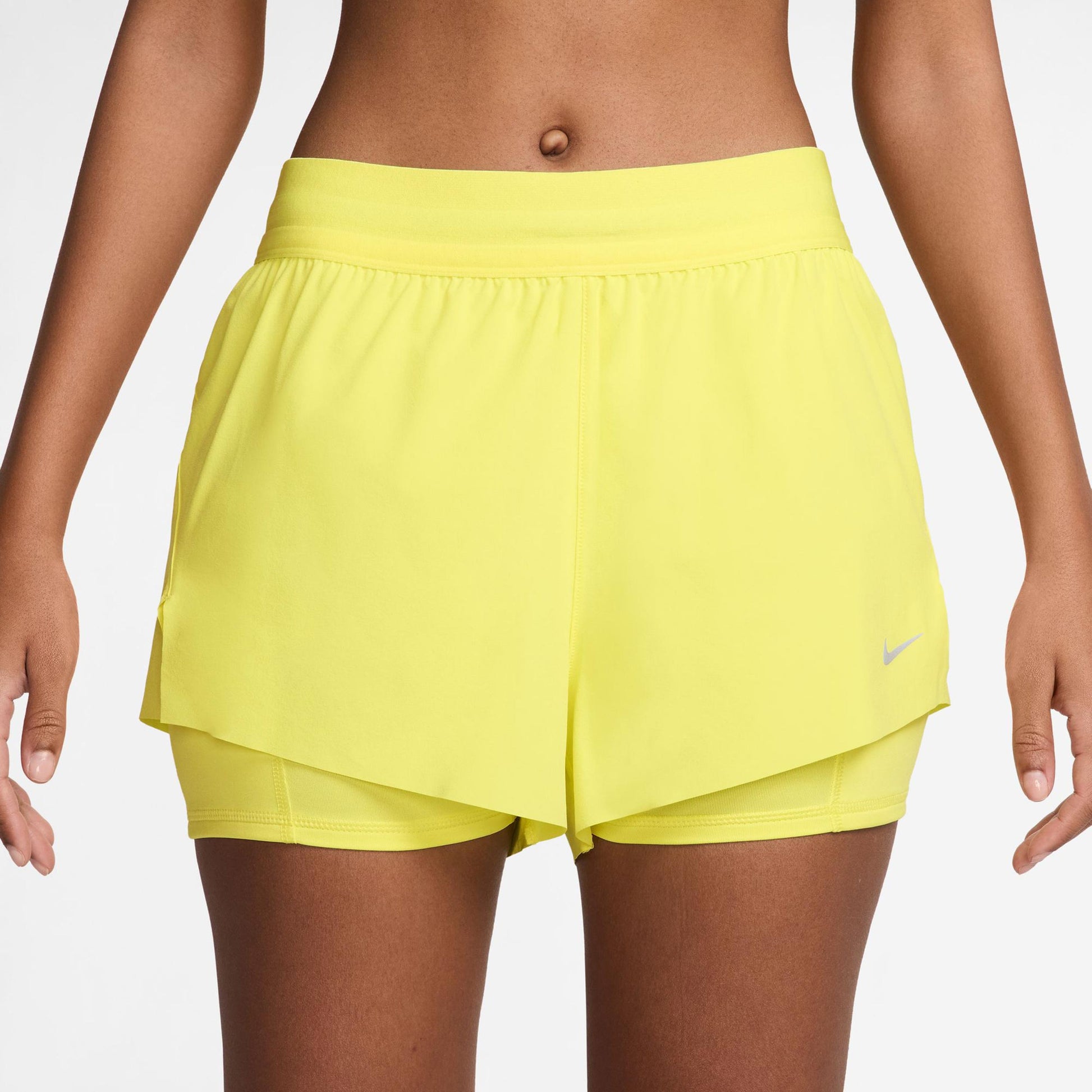 Nike Swift Short de running Femmes - jaune citron, argent