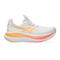 GEL-NIMBUS 28 Chaussure de running sans stabilisateurs Femmes - blanc, orange