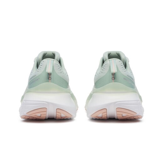 Saucony