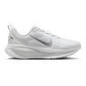 Vomero 18 Chaussure de running sans stabilisateurs Femmes-blanc,argent
